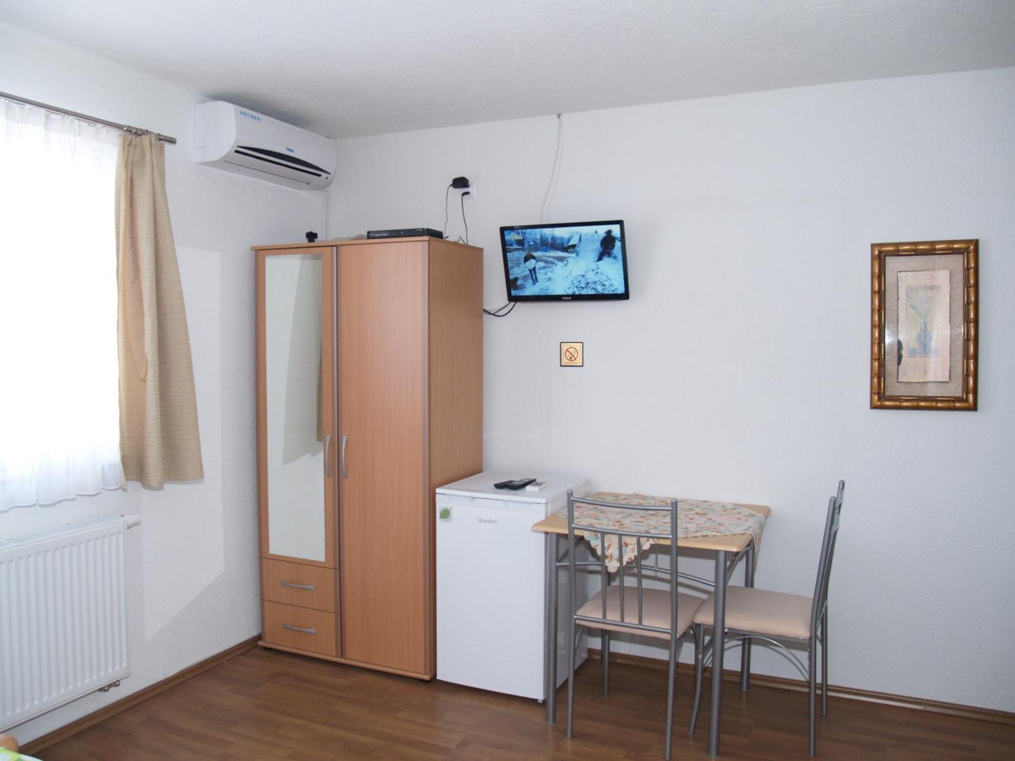 Guest House Mijic Korenica Pokoj fotografie