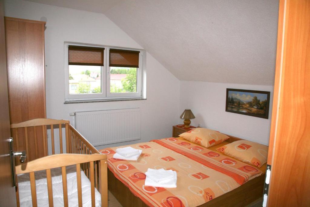 Guest House Mijic Korenica Pokoj fotografie